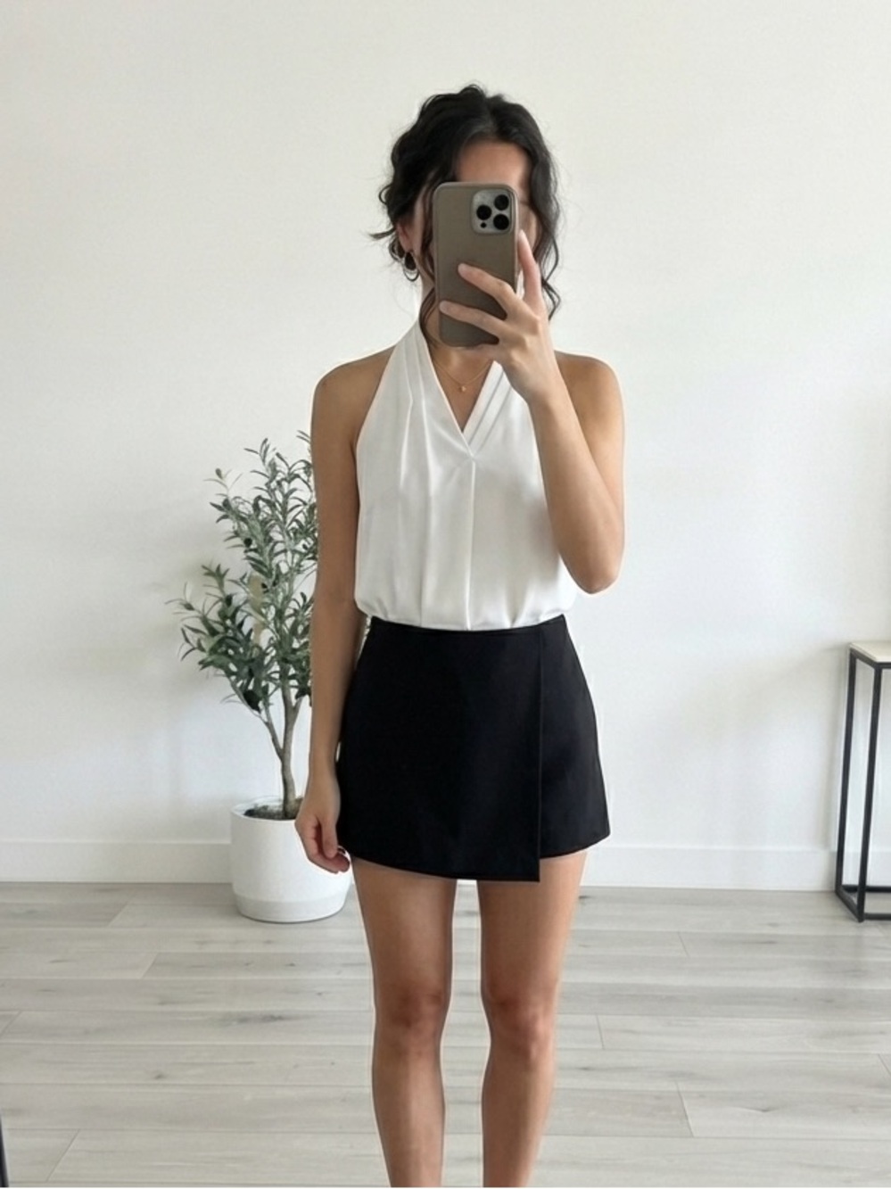 Love Bonito White High-Neck Halter Top - M